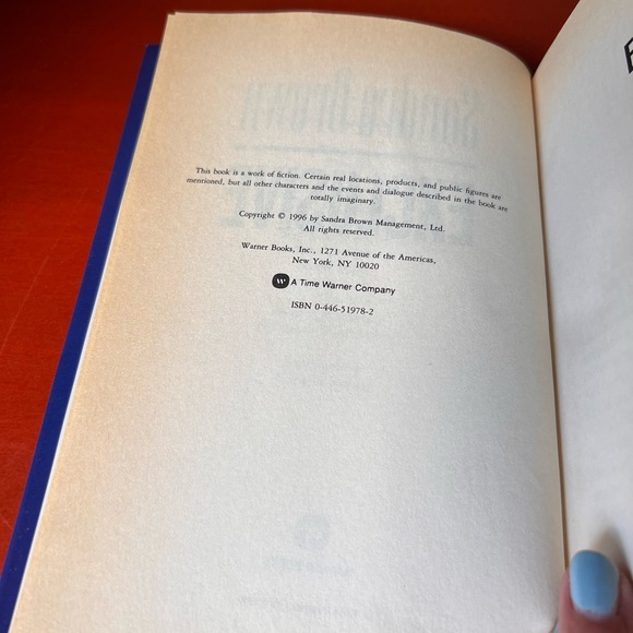 Exclusive by Sandra Brown - Picture 6 of 7